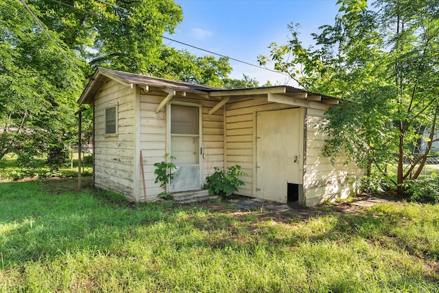 view of outbuilding with an outbuilding