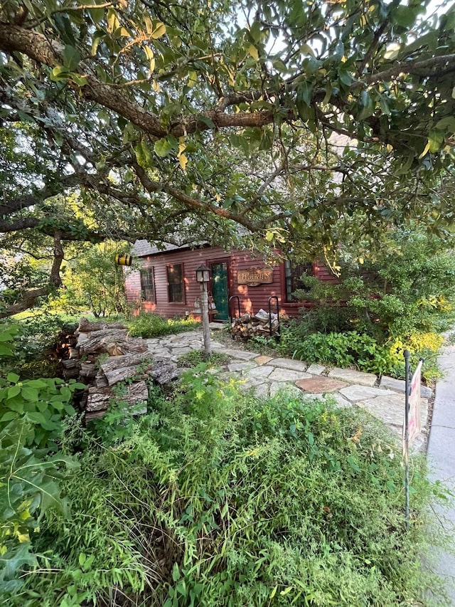 805 Trenton St, Weatherford, TX 76086 - view of yard