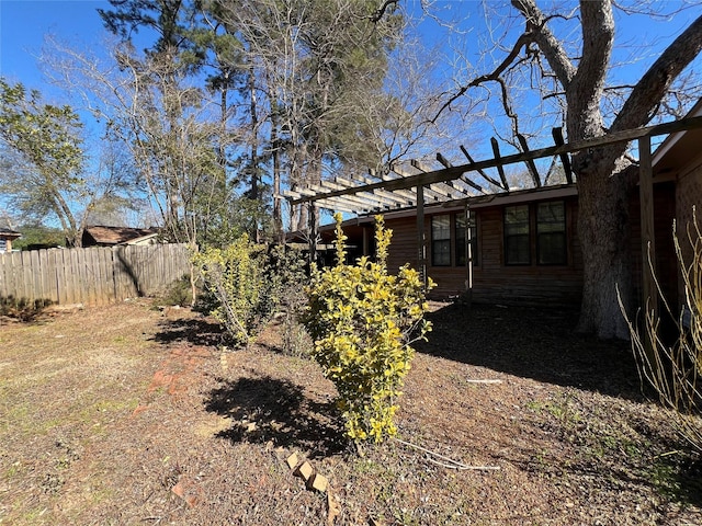 216 E Homewood Dr, Crockett, TX 75835 - view of yard with fence
