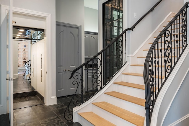 12229 Pecan Forest Dr, Dallas, TX 75230 - view of staircase