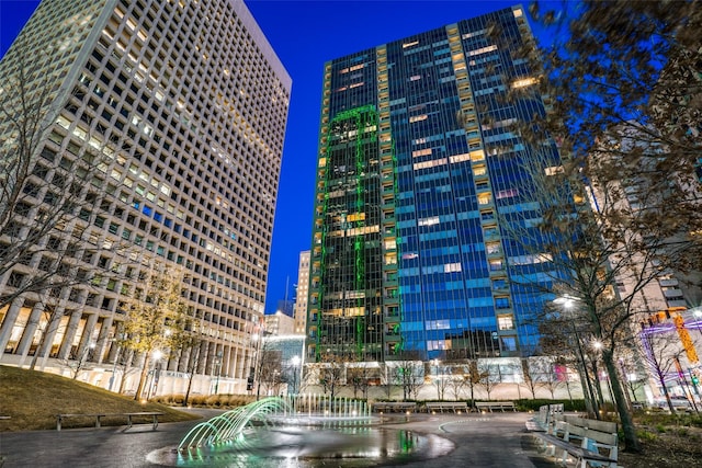 1200 Main St Unit 809, Dallas, TX 75202 - view of property at night