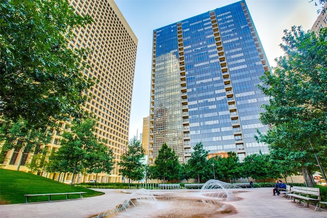 1200 Main St Unit 809, Dallas, TX 75202 - view of building exterior