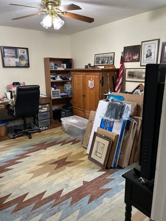 5004 Blackstone Dr, River Oaks, TX 76114 - home office with ceiling fan