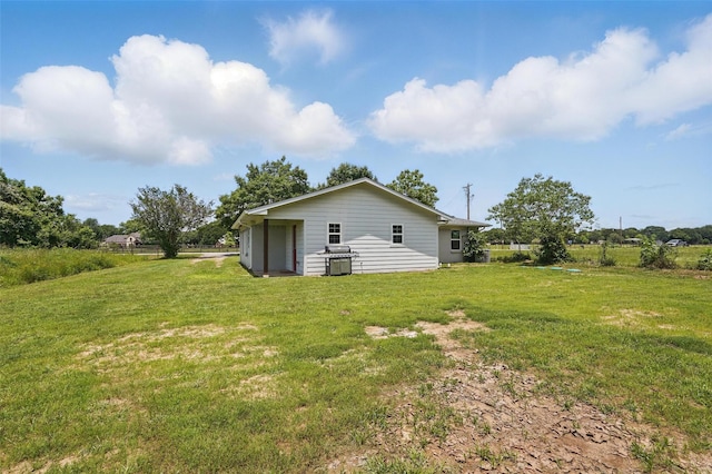 205 Davis Rd, Combine, TX 75159 - view of grassy yard