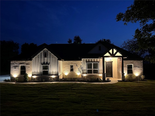 316 Falcon Ct, Springtown, TX 76082 - modern farmhouse featuring a lawn and brick siding