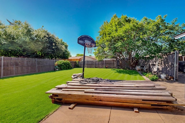 3714 Burning Tree Ln, Garland, TX 75042 - view of yard