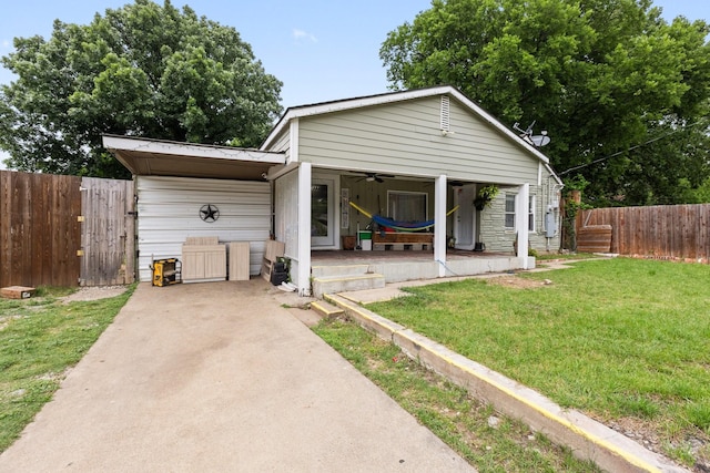 2135 Custer Dr, Dallas, TX 75216 - garage featuring ceiling fan