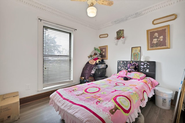 10227 Oak Gate Ln, Dallas, TX 75217 - bedroom with wood finished floors and a ceiling fan