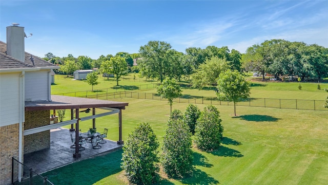 view of yard featuring a patio area