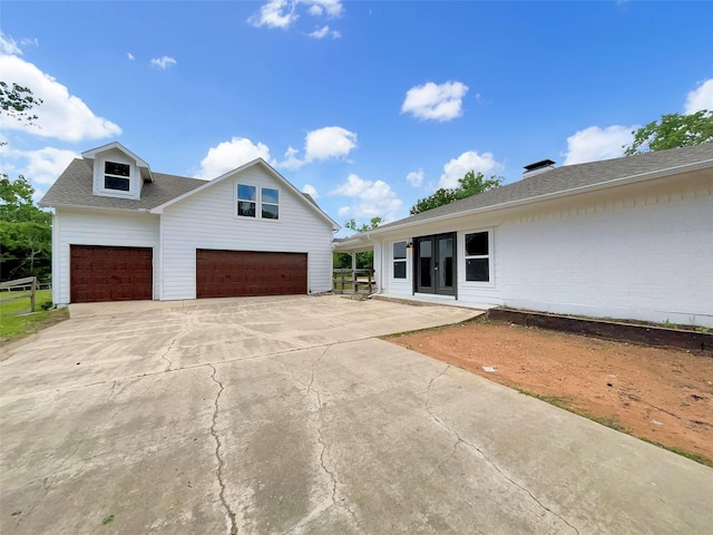 8 Woodmoor Cir, Lucas, TX 75002 - view of front facade with roof with shingles and driveway