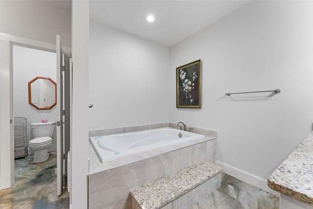 555 Advance Rd, Weatherford, TX 76088 - full bathroom with baseboards, a garden tub, toilet, and recessed lighting