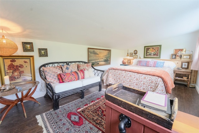 7006 Horseshoe Bend Trl, Weatherford, TX 76087 - bedroom featuring vaulted ceiling, wood finished floors, and baseboards
