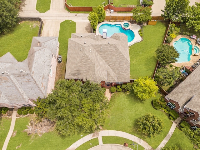 2830 Faversham Dr, Richardson, TX 75082 - aerial view of a pool