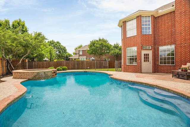 2830 Faversham Dr, Richardson, TX 75082 - view of pool featuring a fenced backyard, a patio area, and a pool with connected hot tub