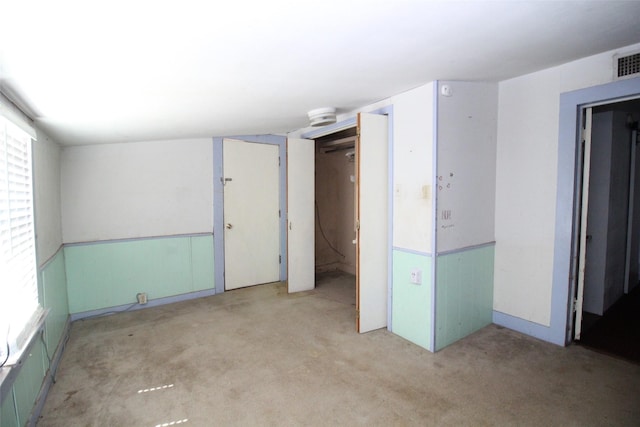260 S Munday Ave, Munday, TX 76371 - unfurnished bedroom with light carpet