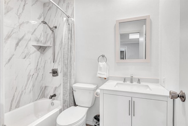 full bath featuring toilet, vanity, and shower / bath combo with shower curtain