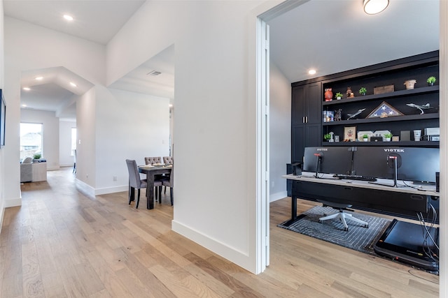 home office with light wood-style floors, baseboards, and recessed lighting