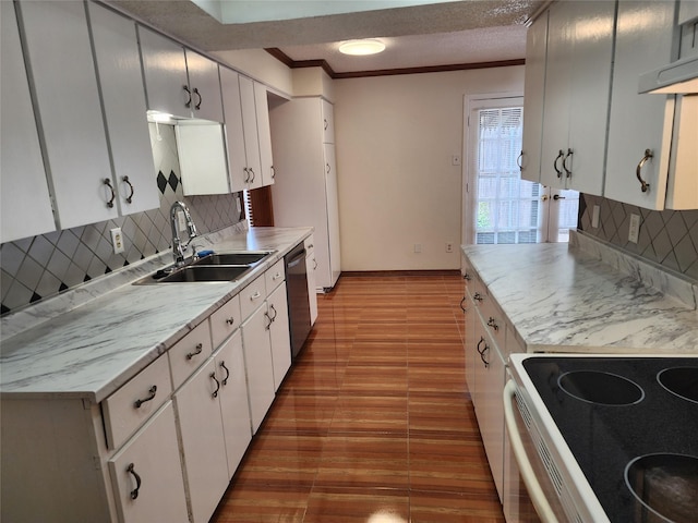 2612 Santa Barbara Dr, Grand Prairie, TX 75052 - kitchen with a sink, stainless steel dishwasher, backsplash, light countertops, and ornamental molding