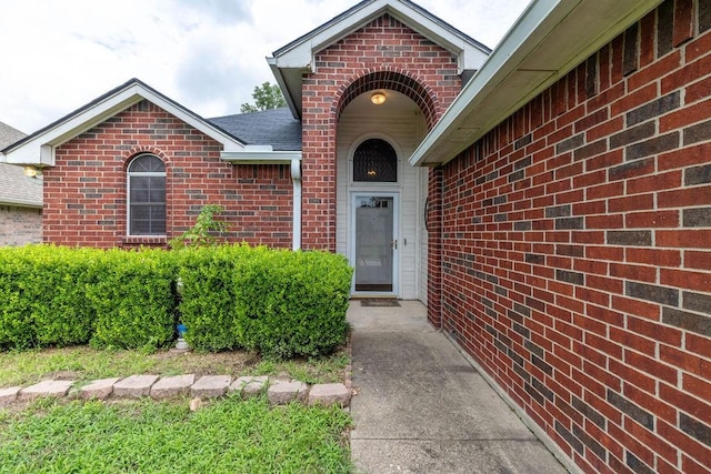 600 Hanover Dr, Waxahachie, TX 75165 - view of exterior entry featuring brick siding