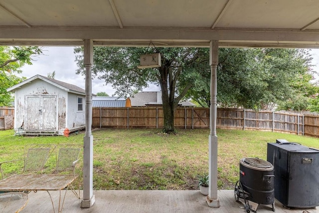 600 Hanover Dr, Waxahachie, TX 75165 - fenced backyard featuring a storage shed and a patio