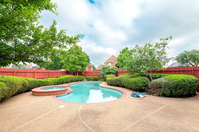 7100 Oakbrook Dr, Plano, TX 75025 - view of pool with a fenced backyard, a patio, and a pool with connected hot tub