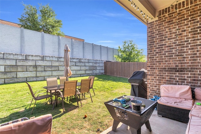 7225 Tesoro Trl, Fort Worth, TX 76131 - view of yard with outdoor dining space and a patio area