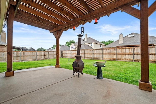 view of patio featuring a pergola