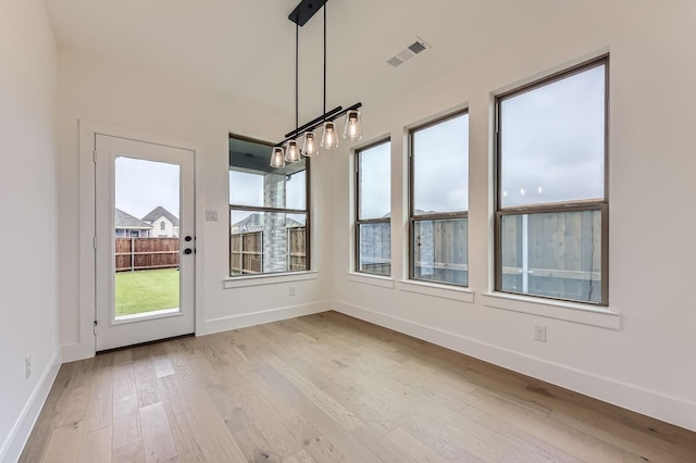 1717 Truro Ln, Fort Worth, TX 76052 - view of unfurnished sunroom