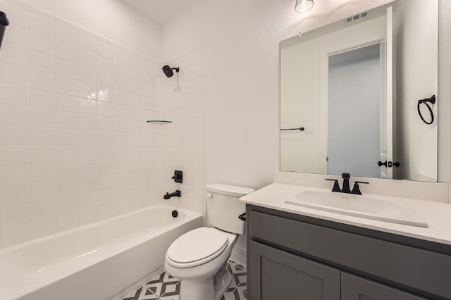 1717 Truro Ln, Fort Worth, TX 76052 - bathroom with toilet, vanity, and shower / tub combination