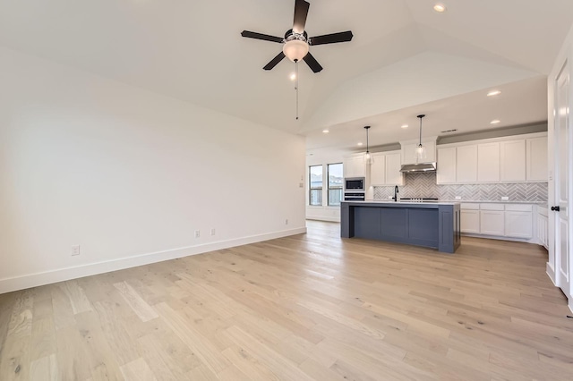 1717 Truro Ln, Fort Worth, TX 76052 - kitchen with recessed lighting, decorative backsplash, white cabinets, a ceiling fan, and under cabinet range hood