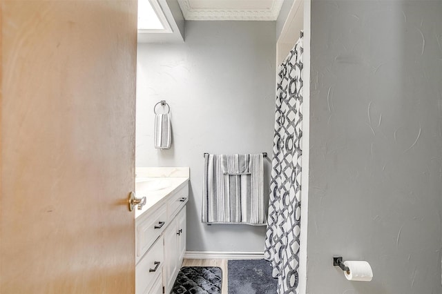 814 Branding Iron Trl, Granbury, TX 76049 - full bathroom with vanity and curtained shower