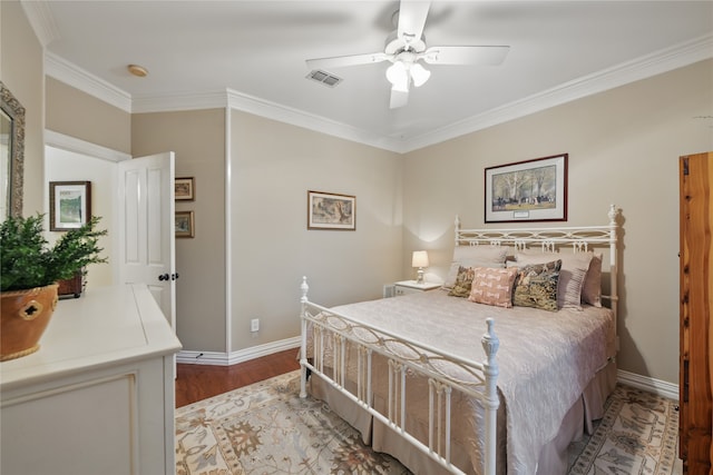4019 Brooks Ct, Highland Village, TX 76226 - bedroom featuring crown molding, light wood-style floors, baseboards, and a ceiling fan