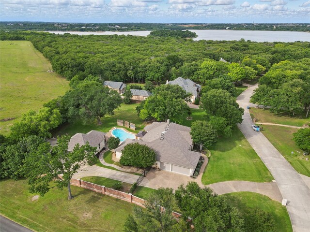 4019 Brooks Ct, Highland Village, TX 76226 - aerial view of property and surrounding area featuring a large body of water and a pool area