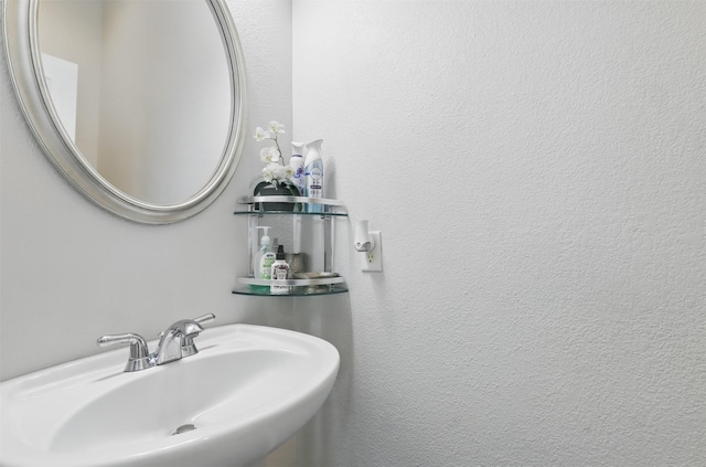 1233 Fox Hunt Trl, Willow Park, TX 76087 - bathroom with a sink