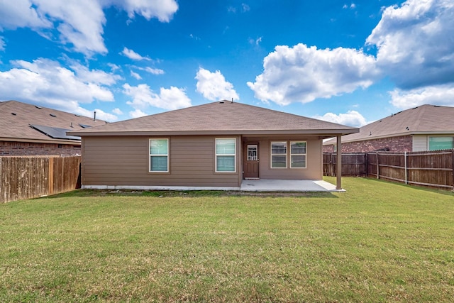 4612 Corktree Ln, Fort Worth, TX 76036 - back of property featuring a patio area