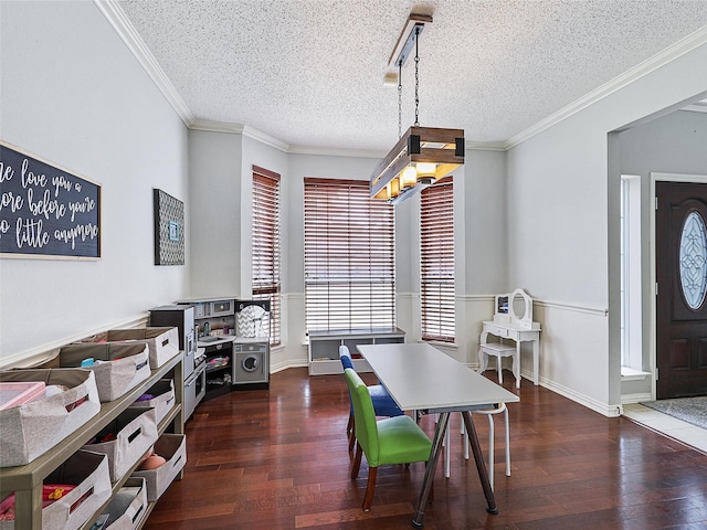 611 Falling Leaf Dr, Allen, TX 75002 - dining space featuring hardwood / wood-style floors, a textured ceiling, and crown molding