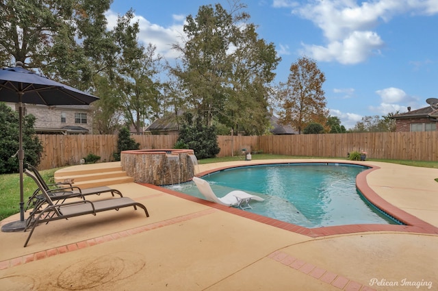11911 Longfellow Cir, Shreveport, LA 71106 - view of swimming pool featuring a fenced backyard and a patio