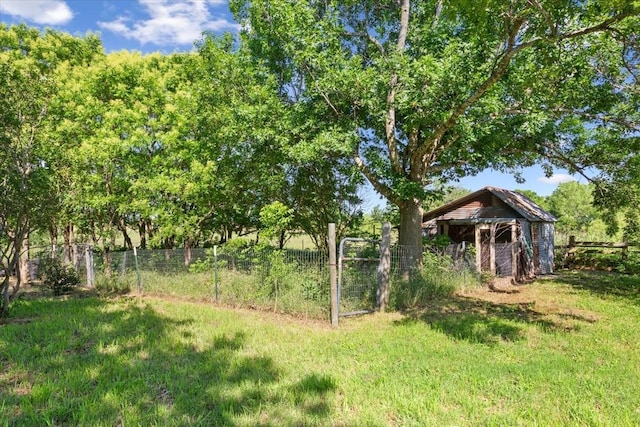 807 Berger Rd, West, TX 76691 - view of yard
