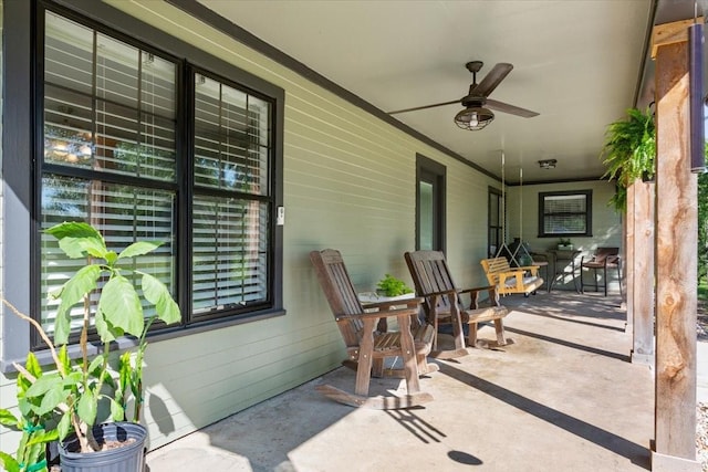 807 Berger Rd, West, TX 76691 - view of patio featuring a ceiling fan