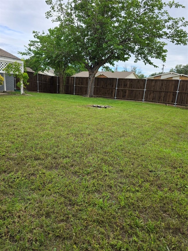 5501 Miami Dr, Rowlett, TX 75088 - view of yard