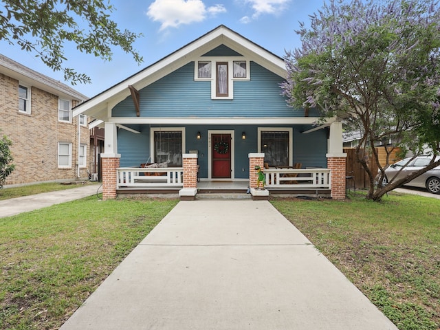 1942 Fairmount Ave, Fort Worth, TX 76110 - view of front of property with a porch
