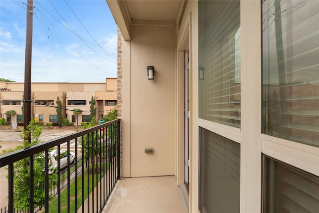 1317 Palm Canyon Dr, Dallas, TX 75204 - view of balcony