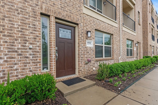 1317 Palm Canyon Dr, Dallas, TX 75204 - entrance to property featuring brick siding