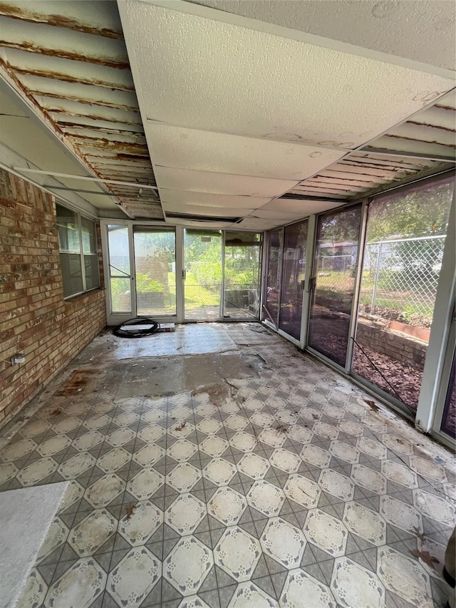 905 Seymore Cir, Denison, TX 75020 - view of unfurnished sunroom