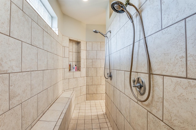 1811 Ashford Ln, Midlothian, TX 76065 - bathroom with tiled shower