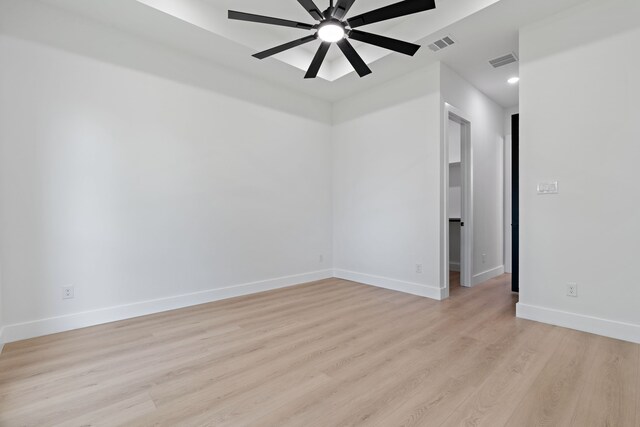 205 Altamesa Blvd, Fort Worth, TX 76134 - empty room with a ceiling fan, light wood-style floors, baseboards, and recessed lighting
