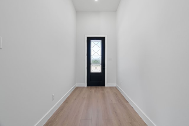 205 Altamesa Blvd, Fort Worth, TX 76134 - entryway with light wood-style floors and baseboards