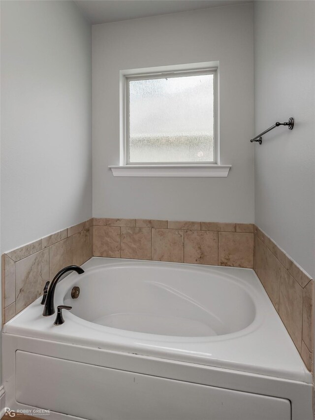 345 Coppice Pl, Bossier City, LA 71111 - full bath featuring a garden tub