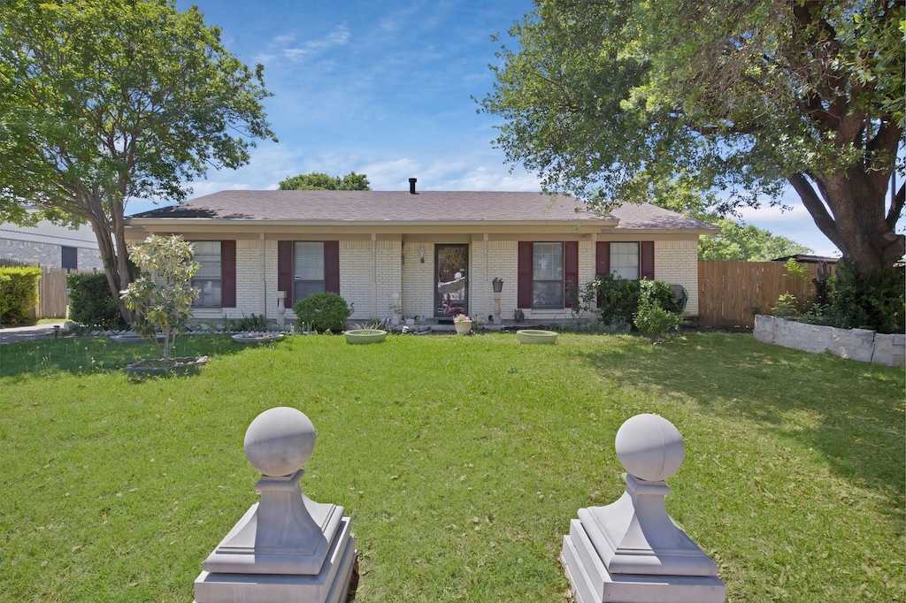 400 E Williamsburg Mnr, Arlington, TX 76014 - ranch-style house with brick siding