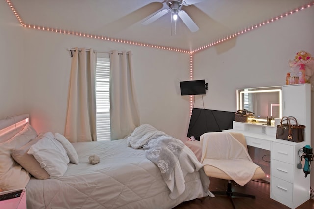 400 E Williamsburg Mnr, Arlington, TX 76014 - bedroom featuring wood finished floors
